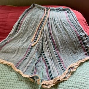 Lace trimmed Beach pants size M